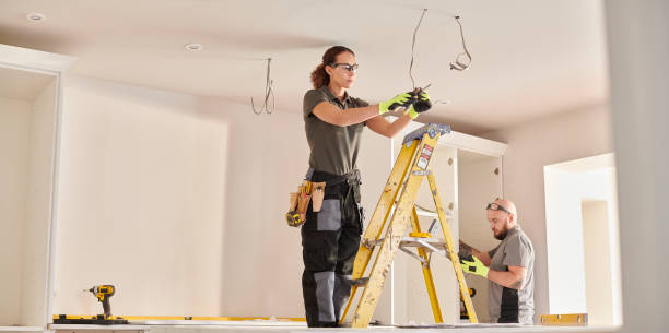 Professional Electrician in Lake Dunlap, TX